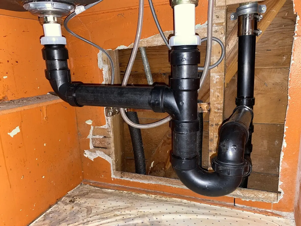 Professional Pipe Bursting equipment and tools on the job in North Beaver